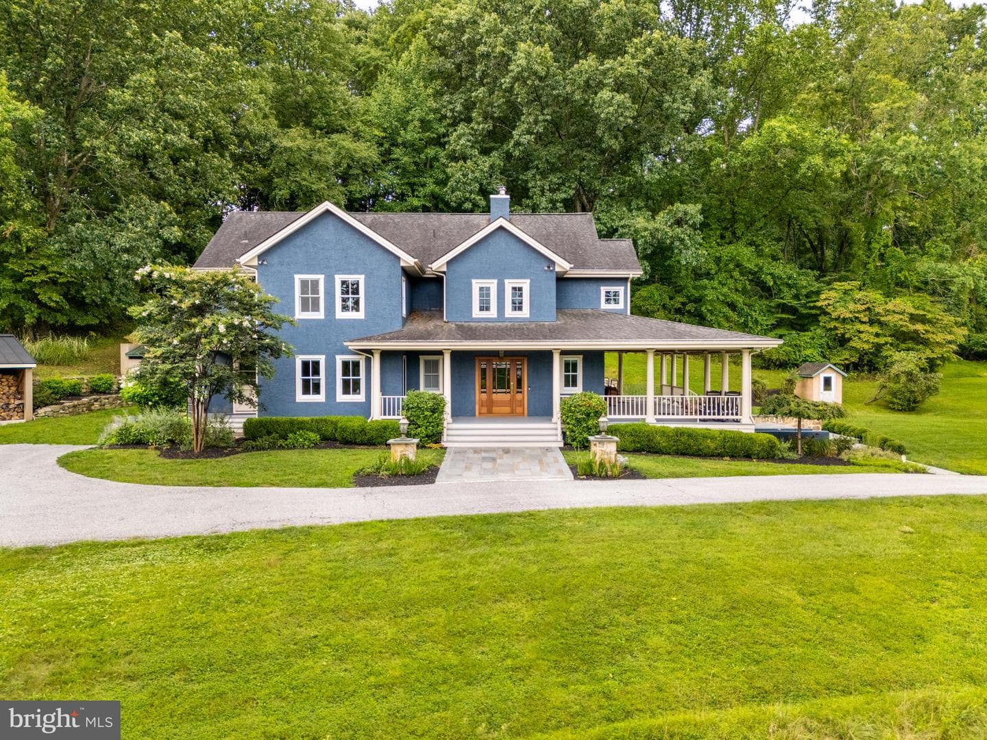 638 Church Road photo 1