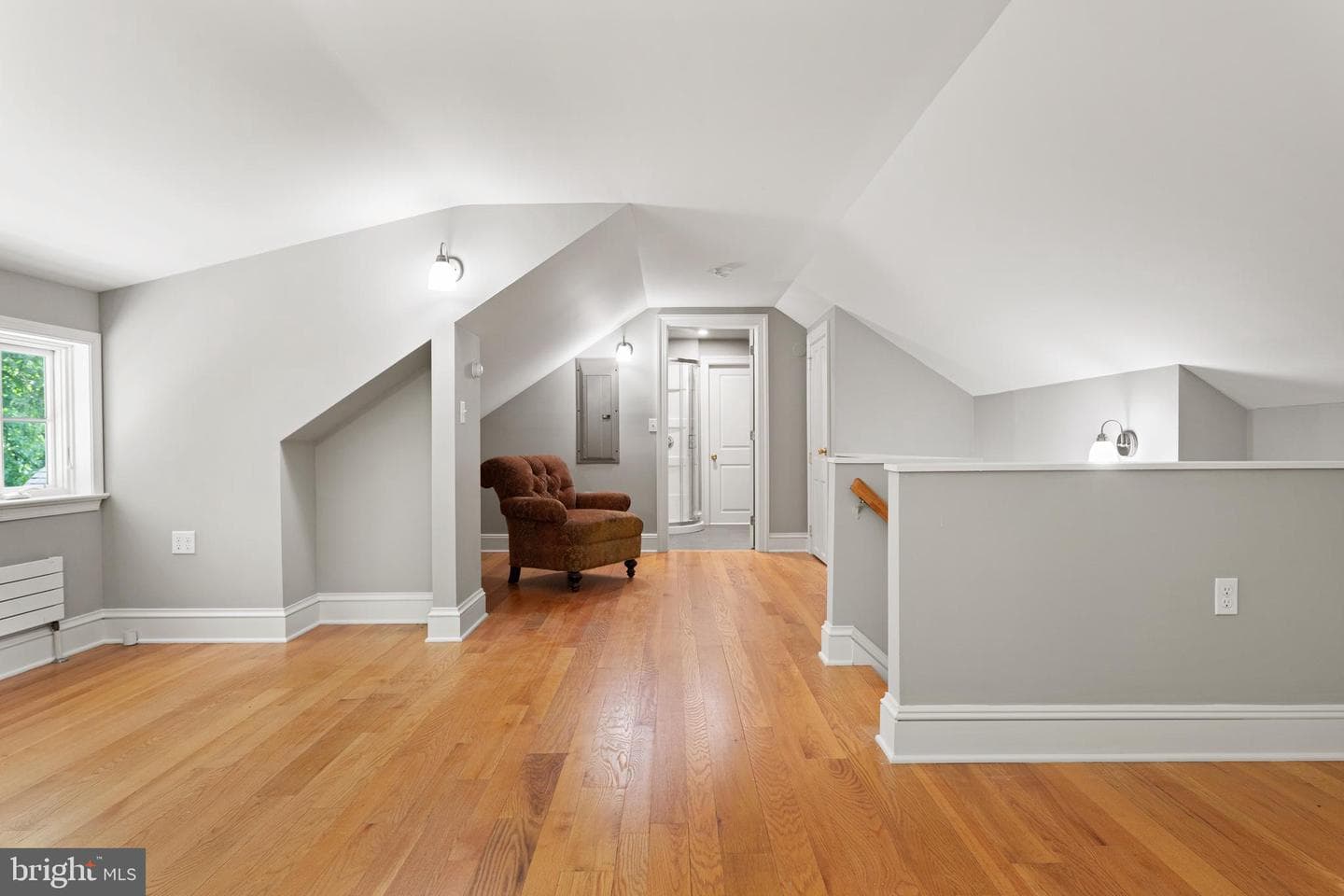638 Church Road photo 20