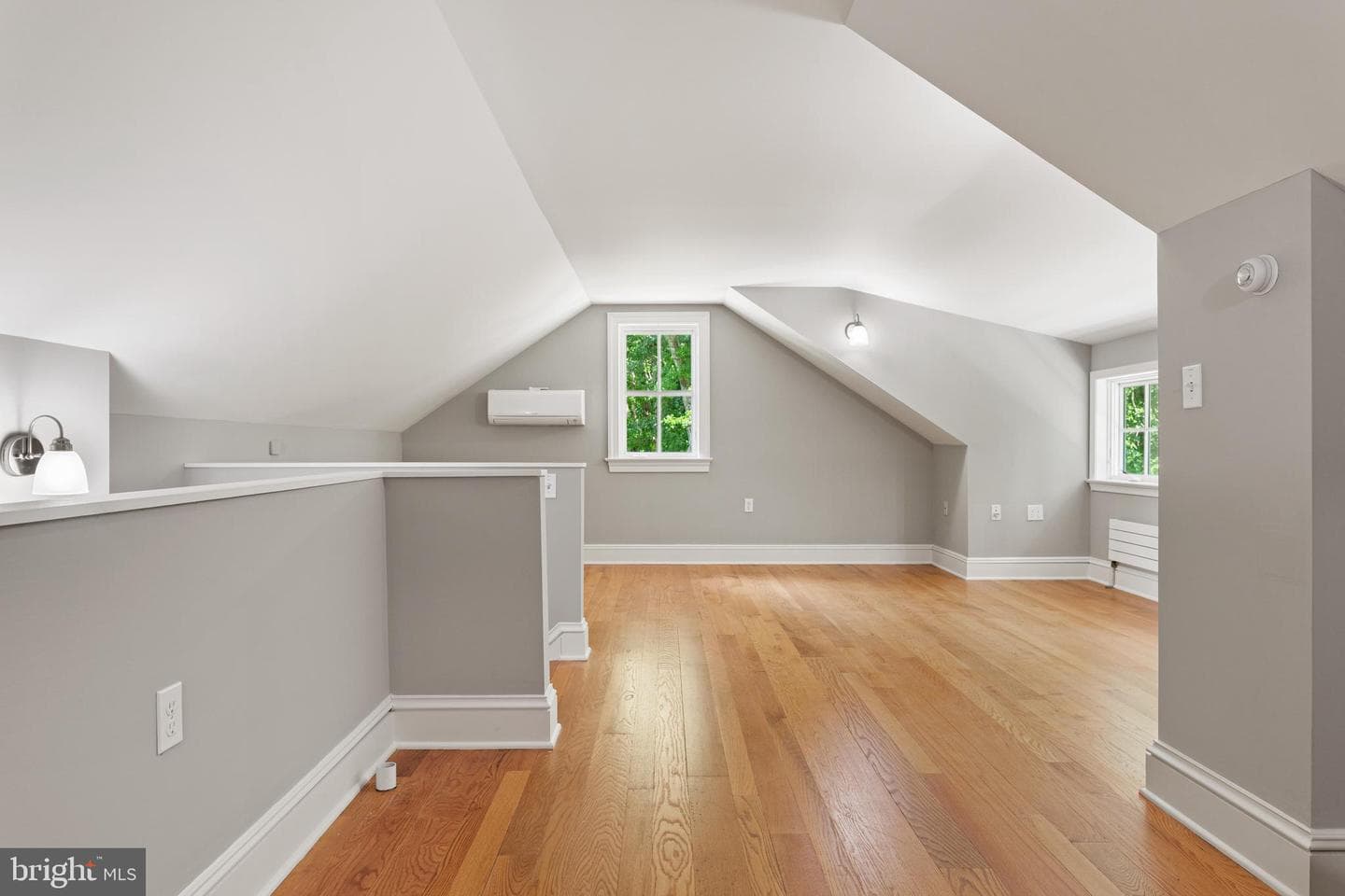 638 Church Road photo 21
