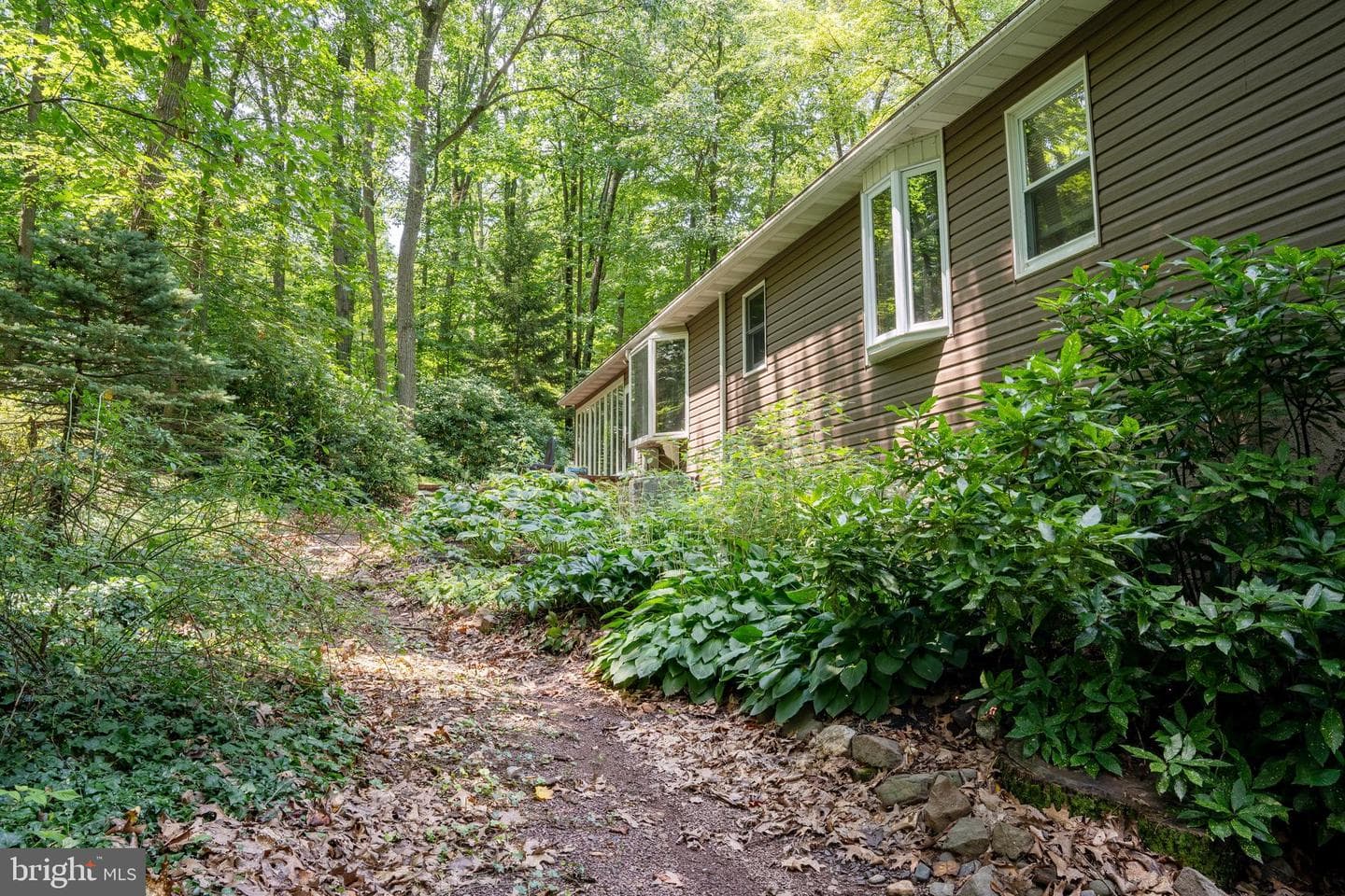 320 Wedgewood Drive photo 39
