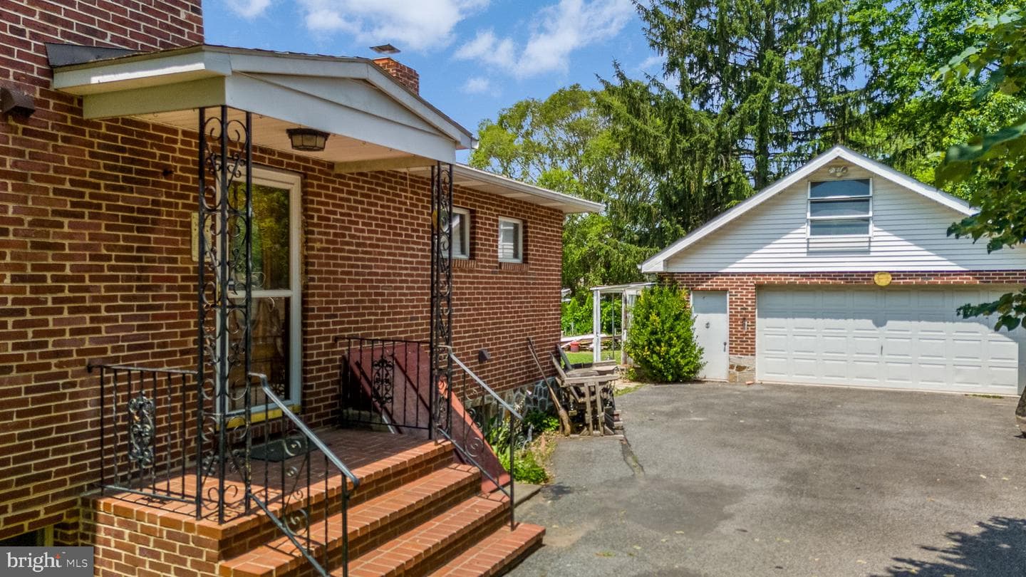 415 Magnolia Street photo 28