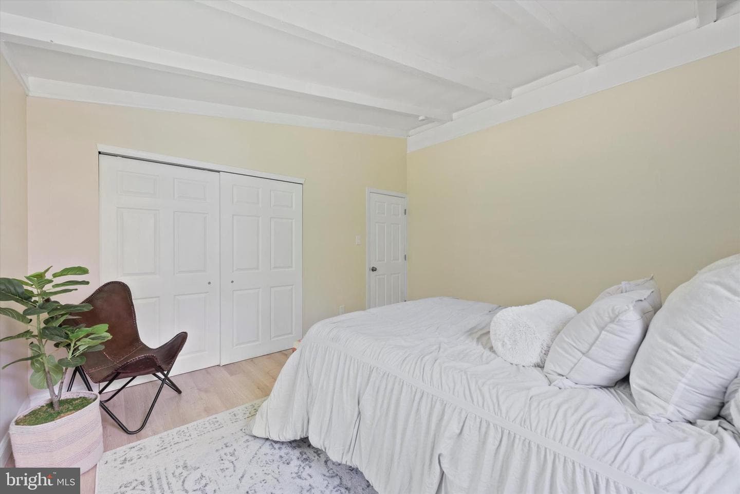 1216 Farmington Lane photo 12