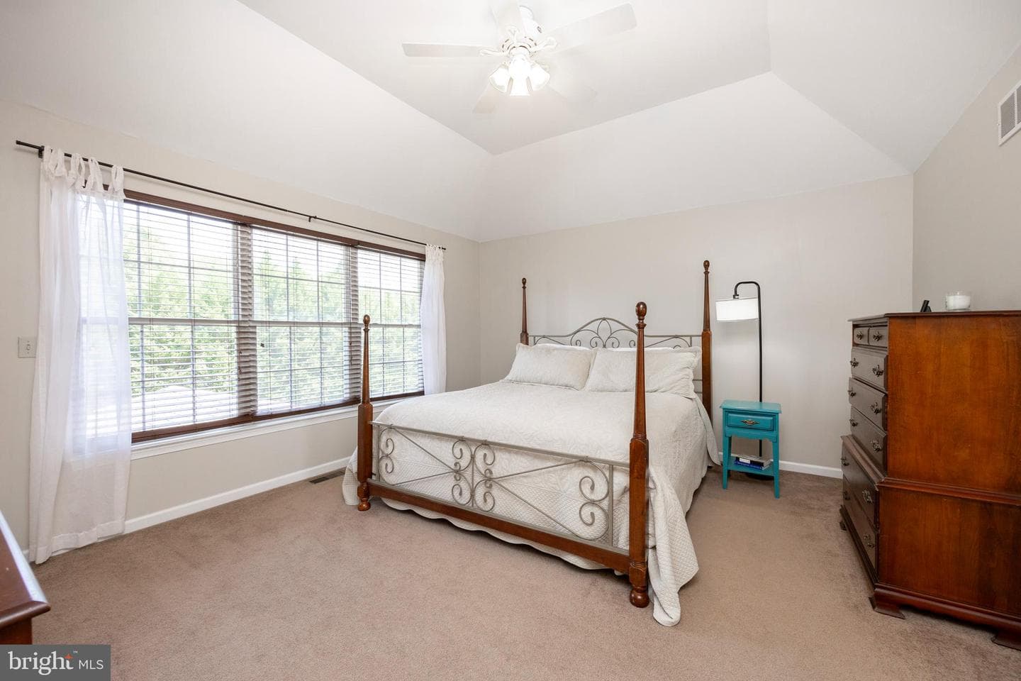 205 Warwick Court photo 29