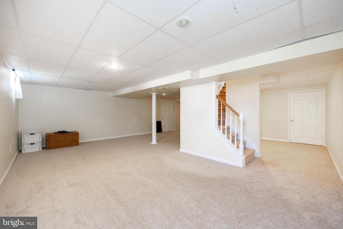 205 Warwick Court photo 39