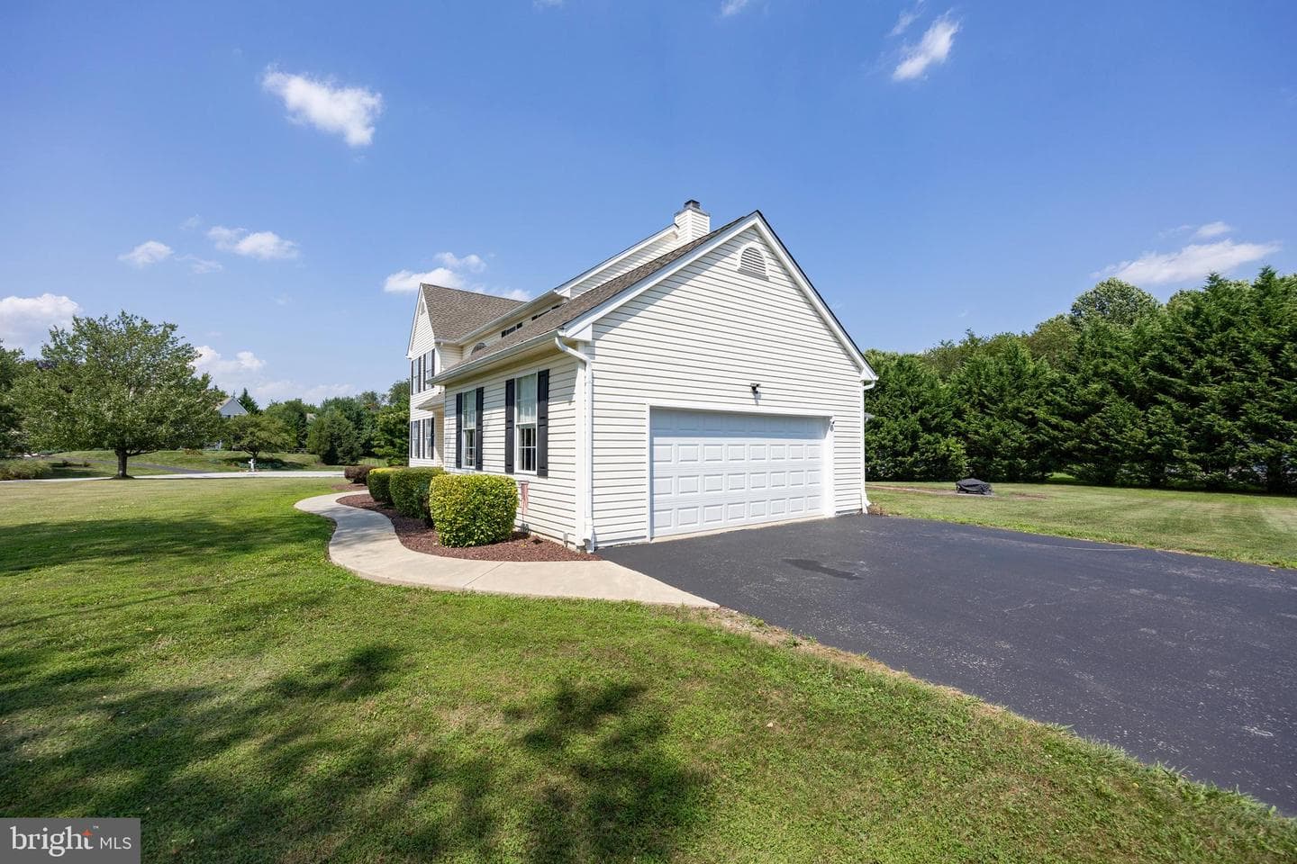 205 Warwick Court photo 44