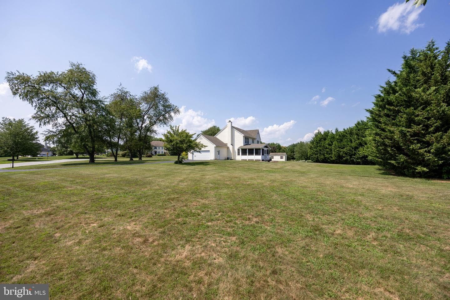 205 Warwick Court photo 48