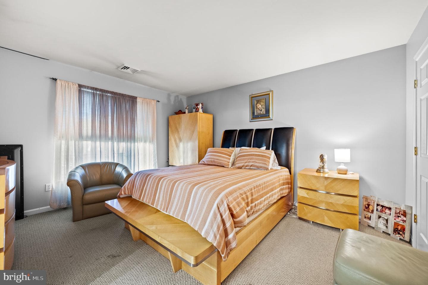 101 Newport Circle photo 17