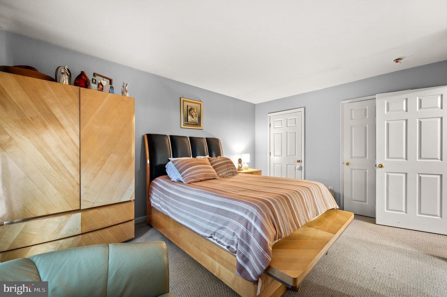 101 Newport Circle photo 18