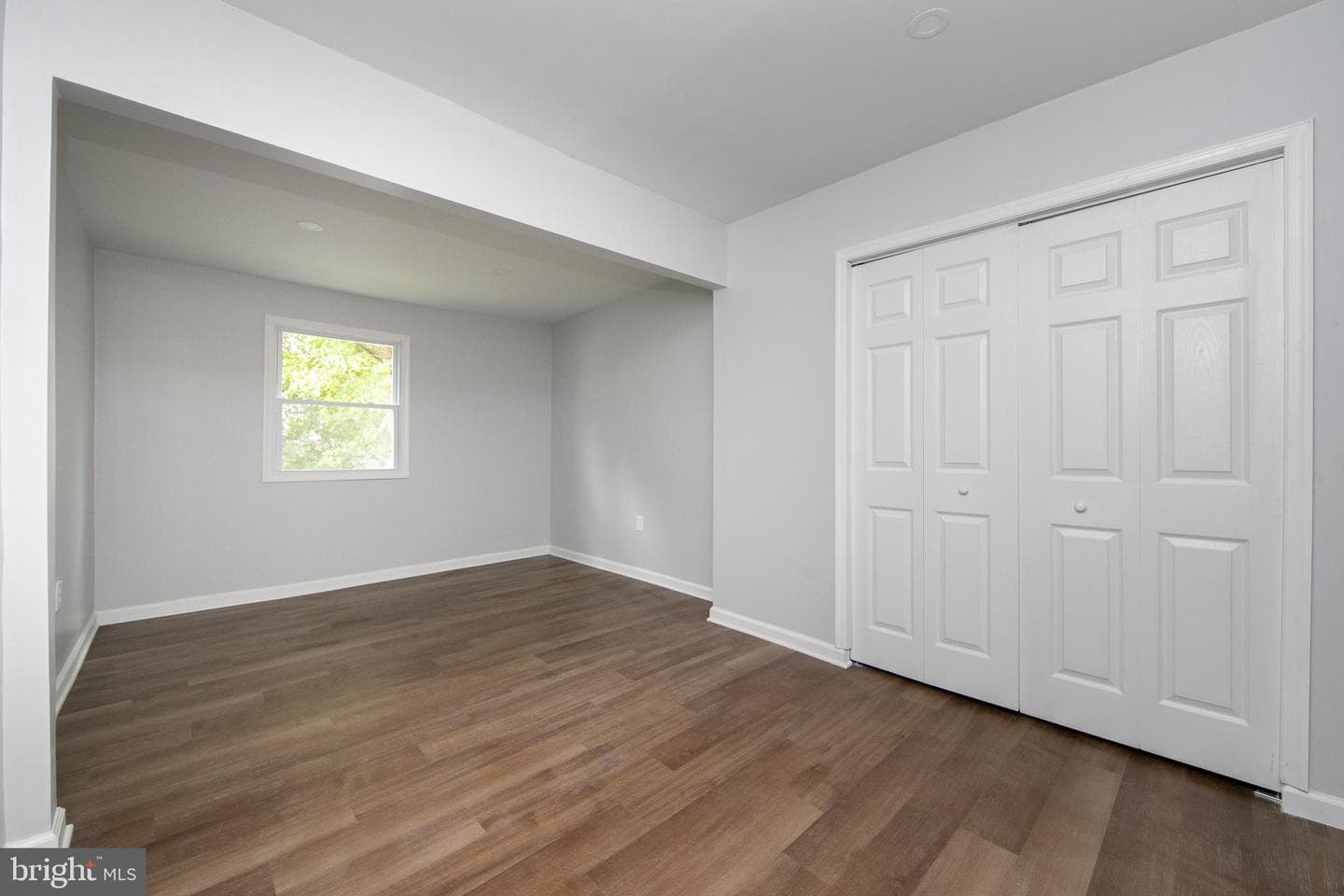 24 Johnson Avenue photo 15