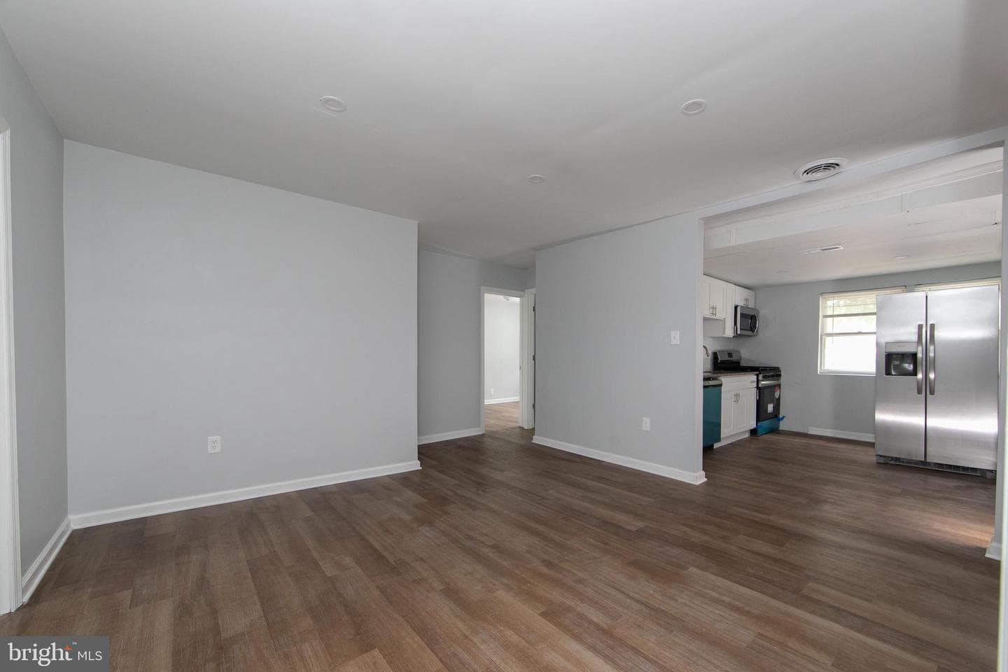 24 Johnson Avenue photo 2