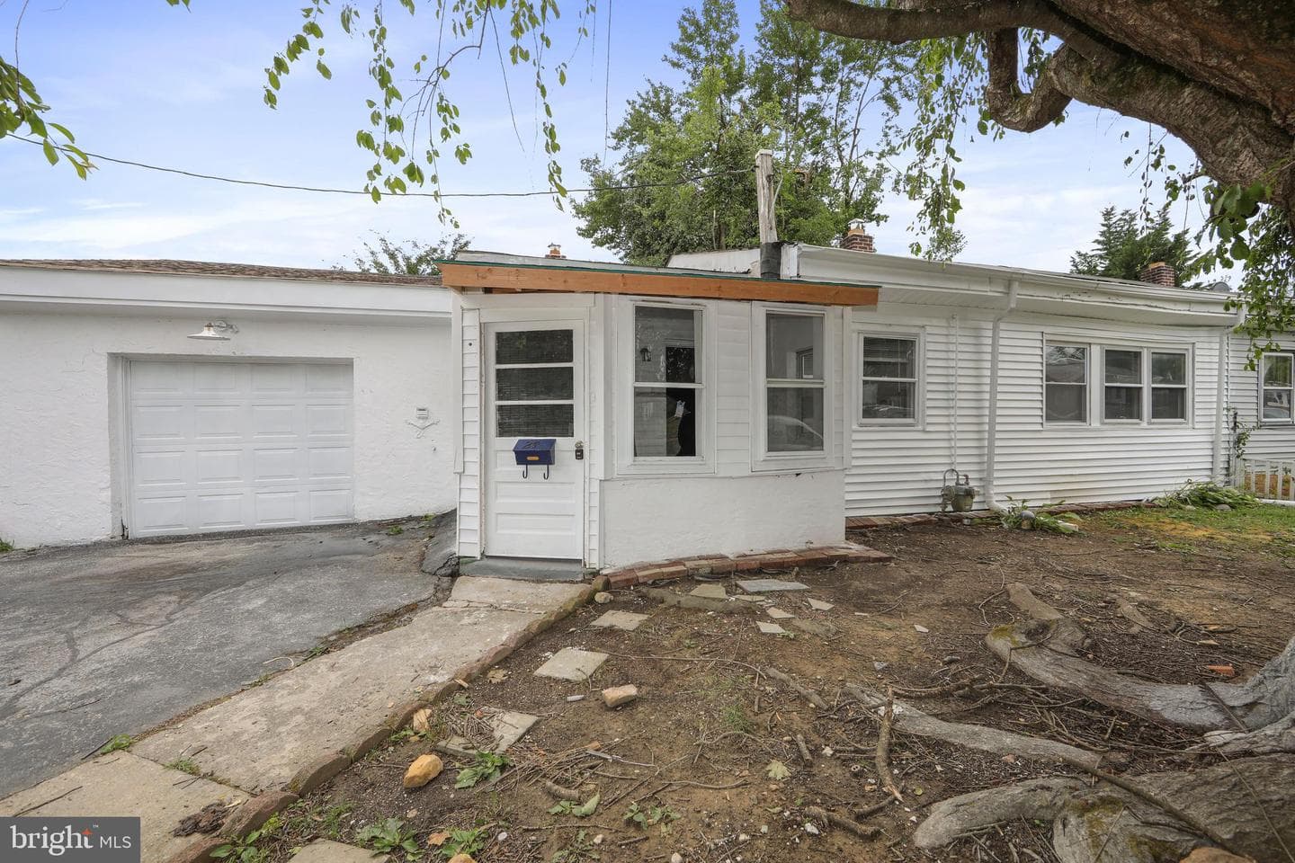 24 Johnson Avenue photo 35
