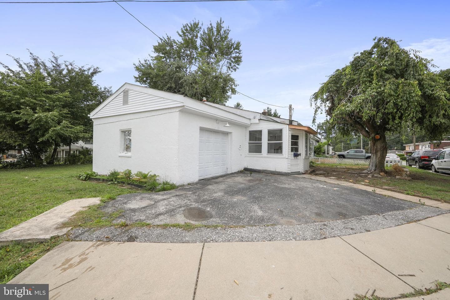 24 Johnson Avenue photo 38