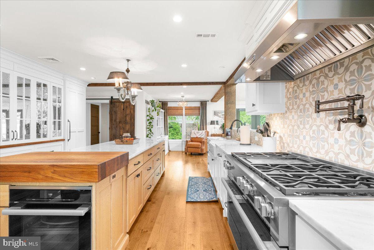 1485 Tullamore Lane photo 18