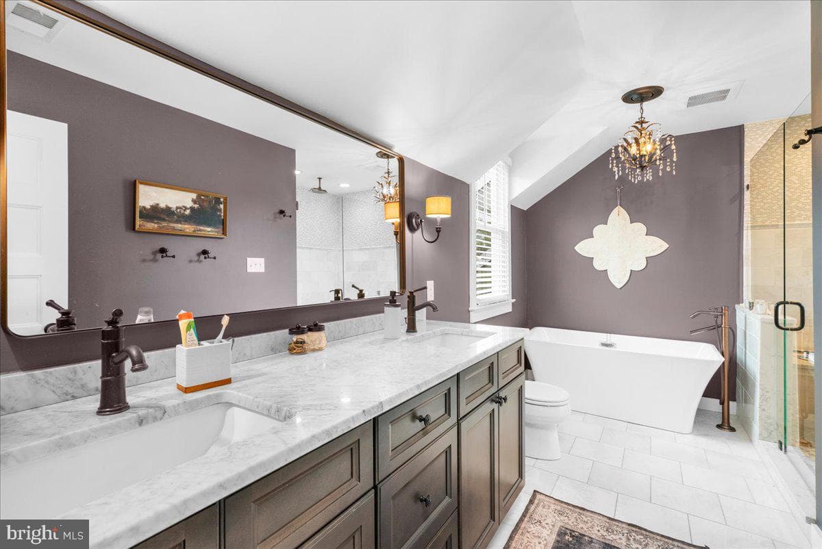 1485 Tullamore Lane photo 36