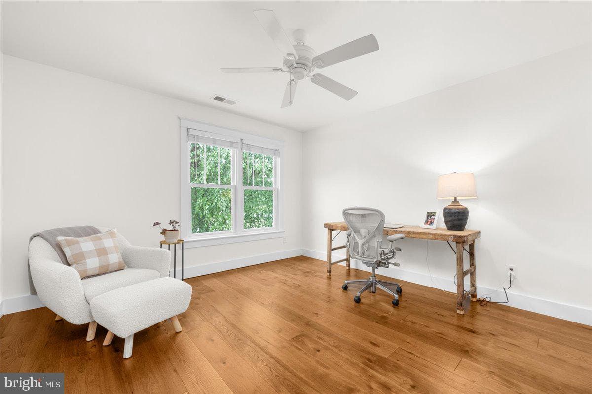 1485 Tullamore Lane photo 39