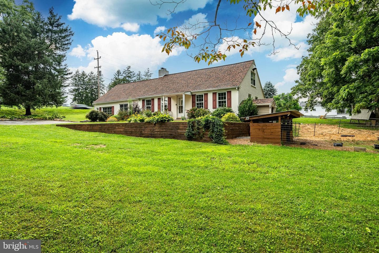 301 N Bailey Road photo 31