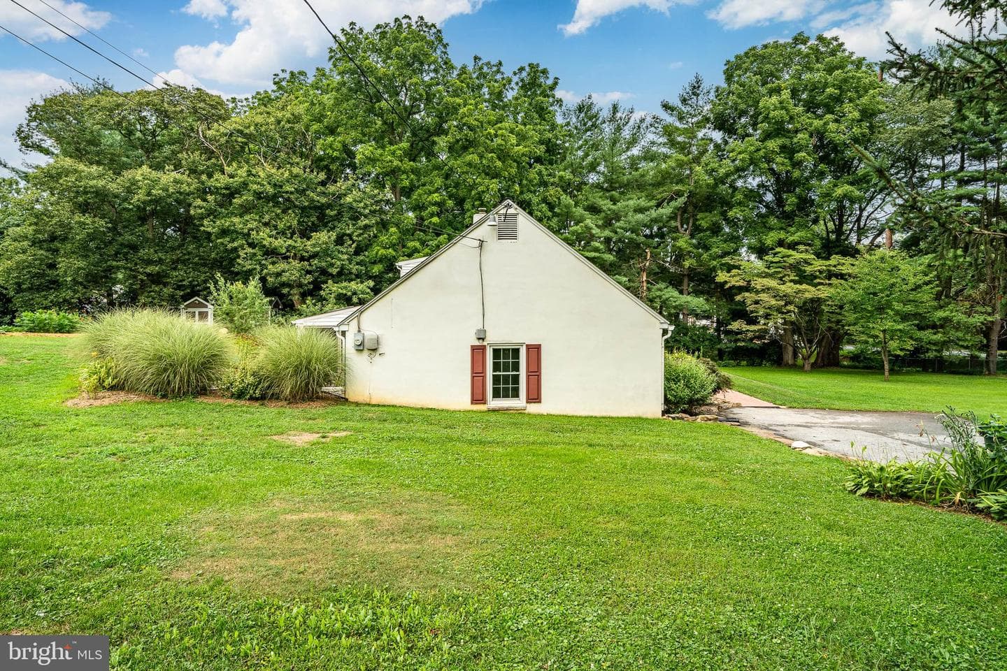 301 N Bailey Road photo 33