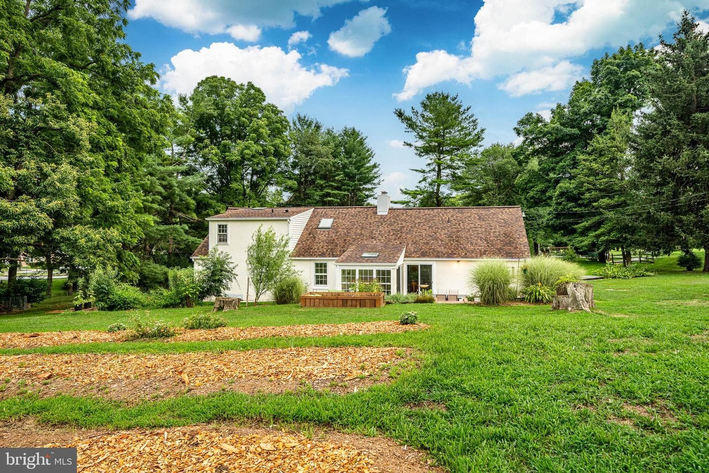 301 N Bailey Road photo 36