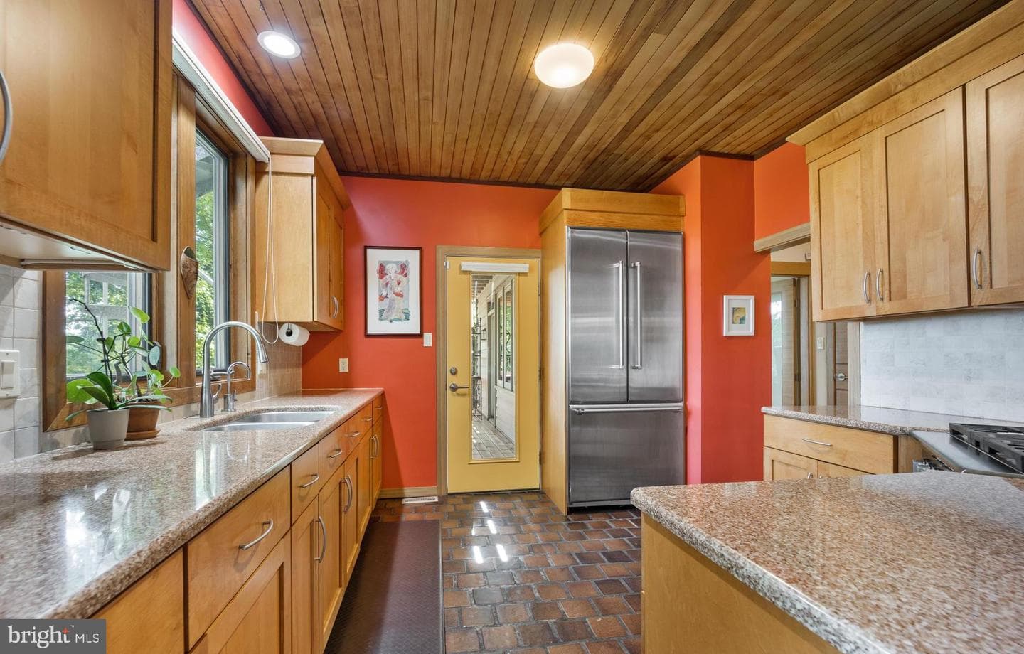 1646 Hilltop Road photo 14