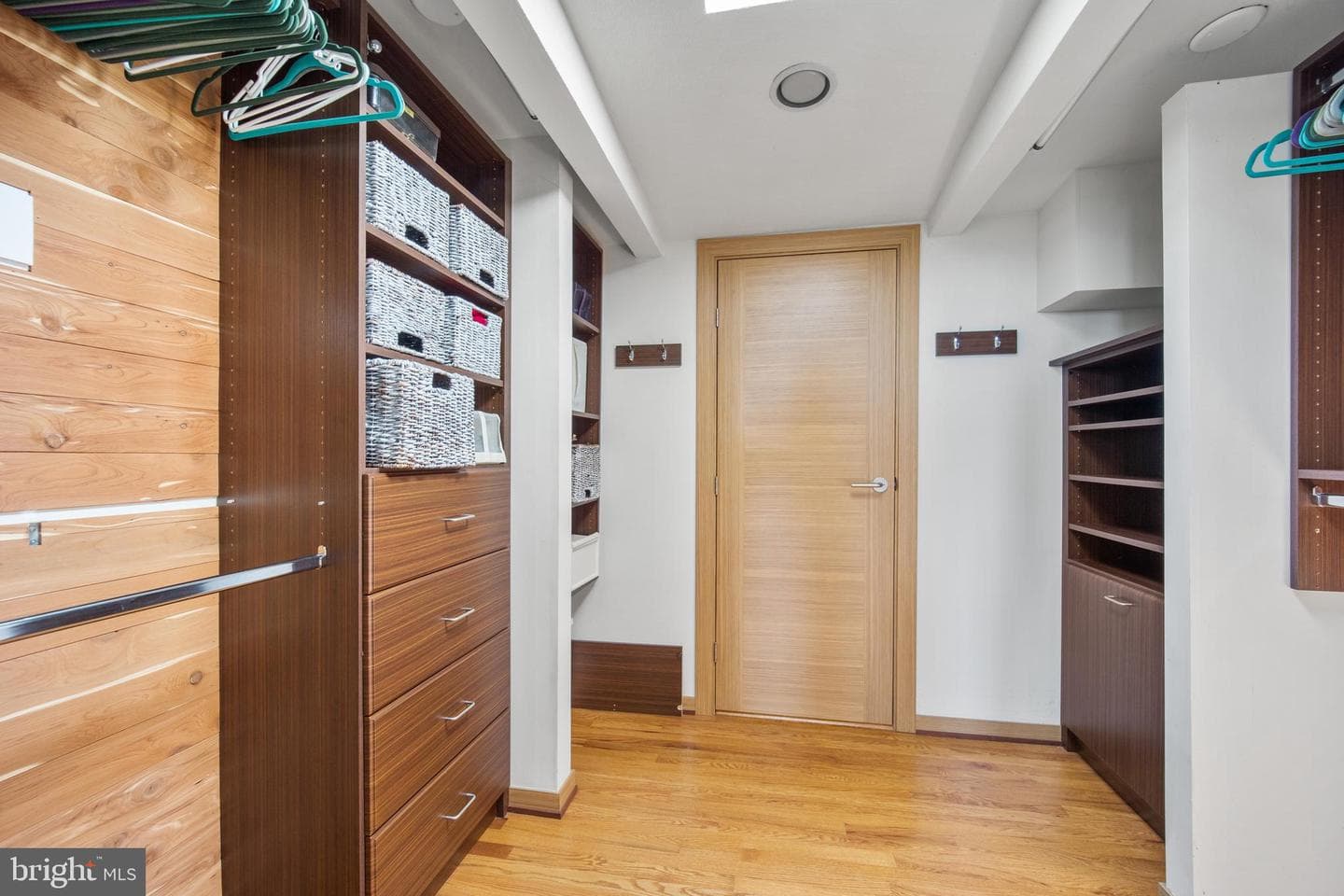 1646 Hilltop Road photo 30