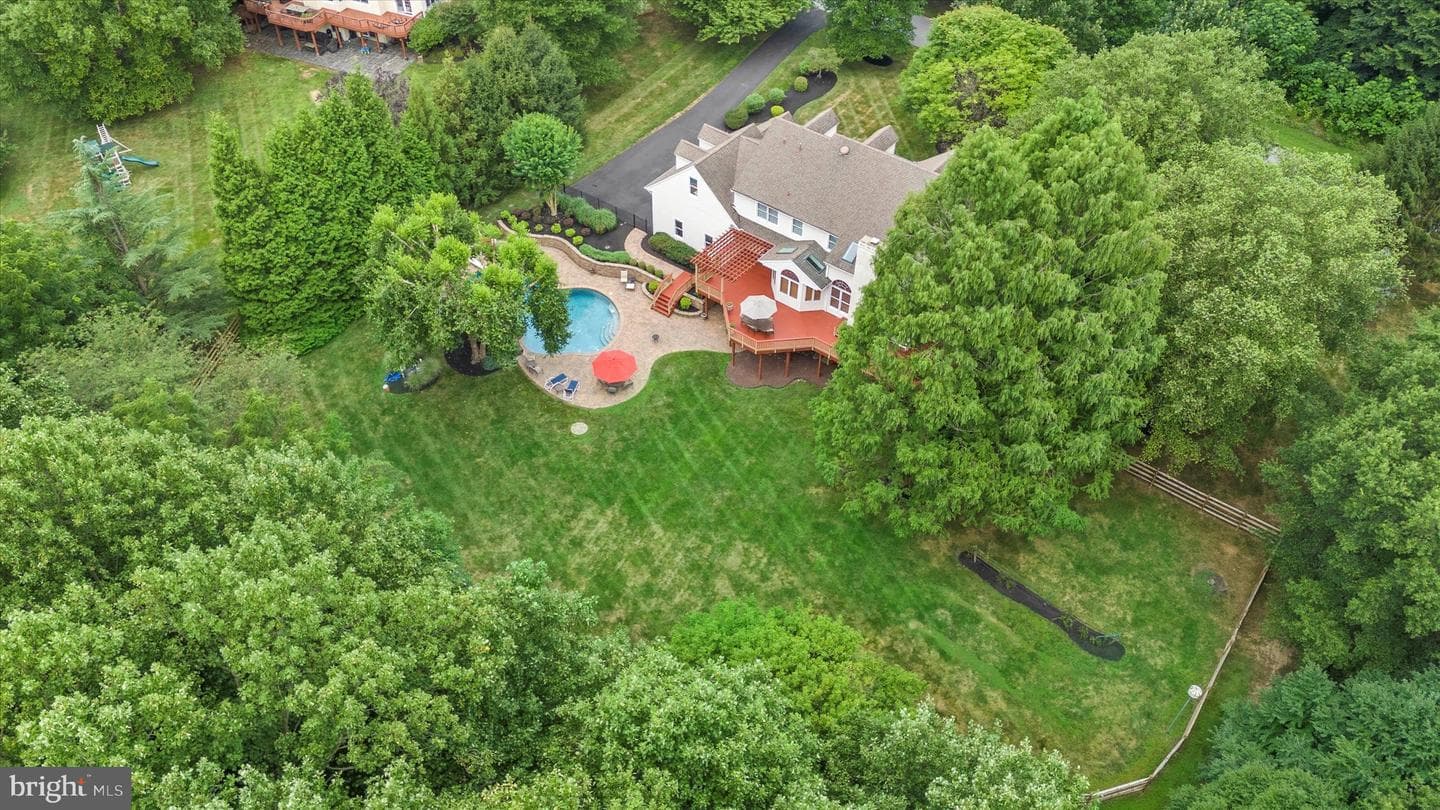 204 Fern Ridge photo 74