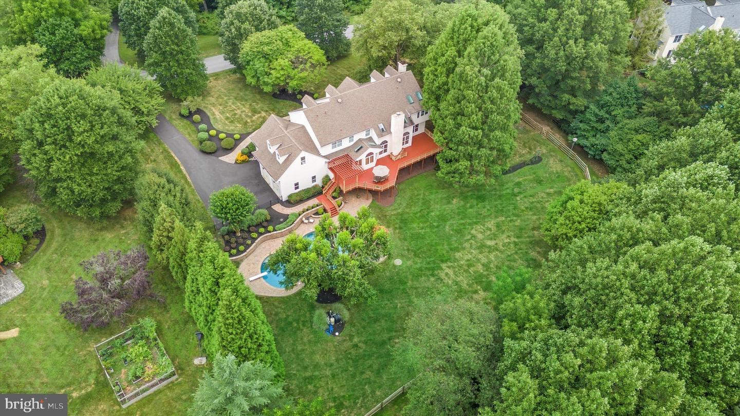 204 Fern Ridge photo 75