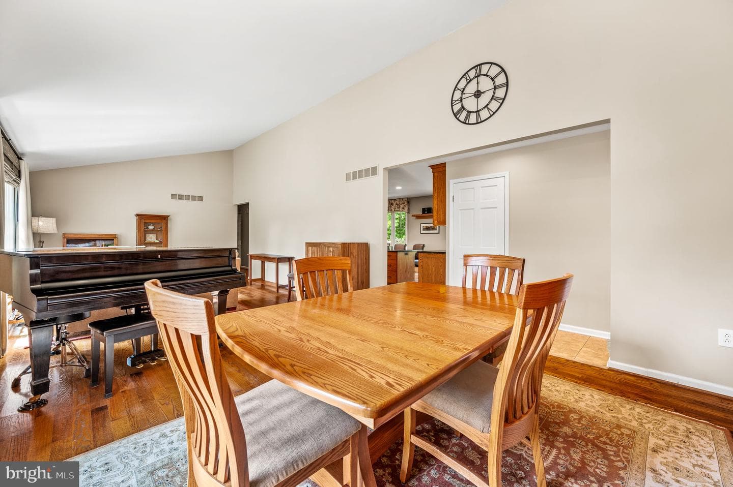400 Mackenzie Drive photo 13