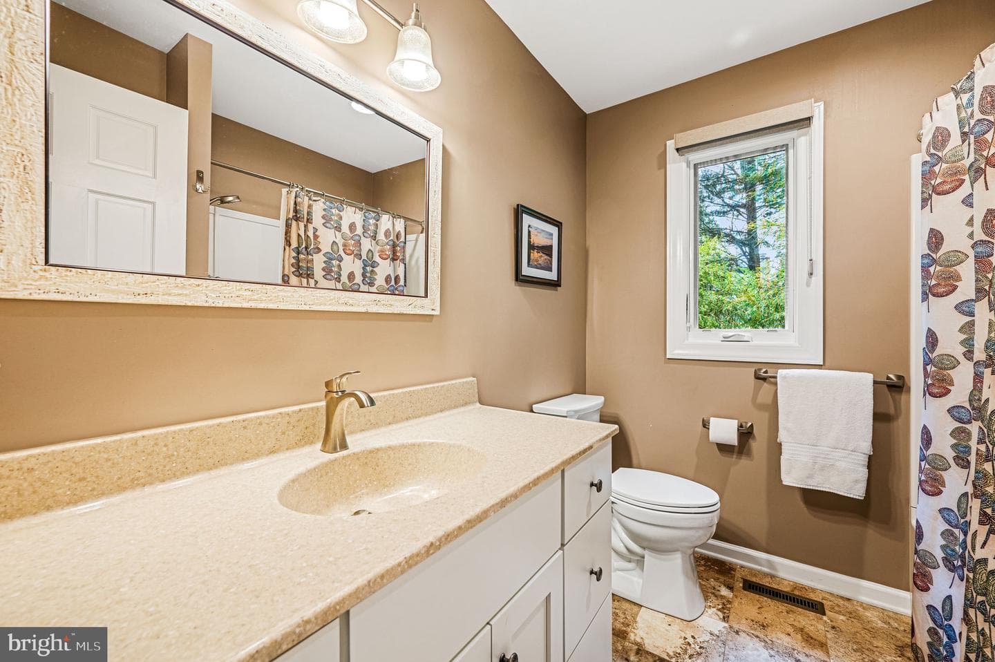 400 Mackenzie Drive photo 26