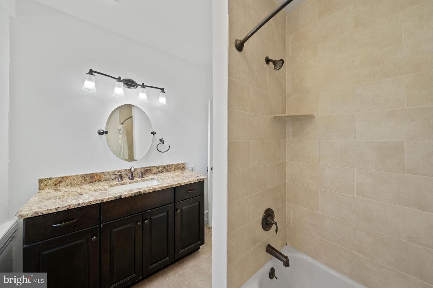 1025 N Chatham Road photo 27