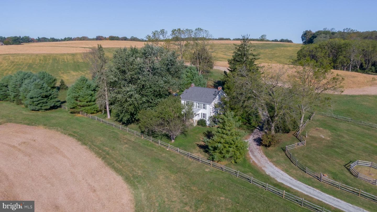 1025 N Chatham Road photo 3