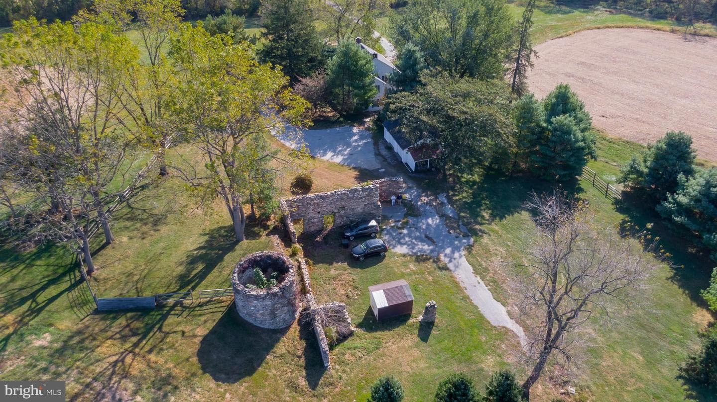 1025 N Chatham Road photo 44