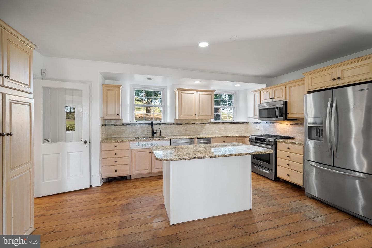 1025 N Chatham Road photo 8
