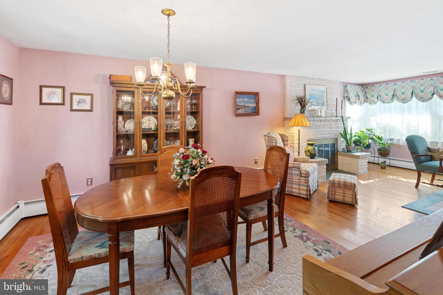 654 Grace Avenue photo 15