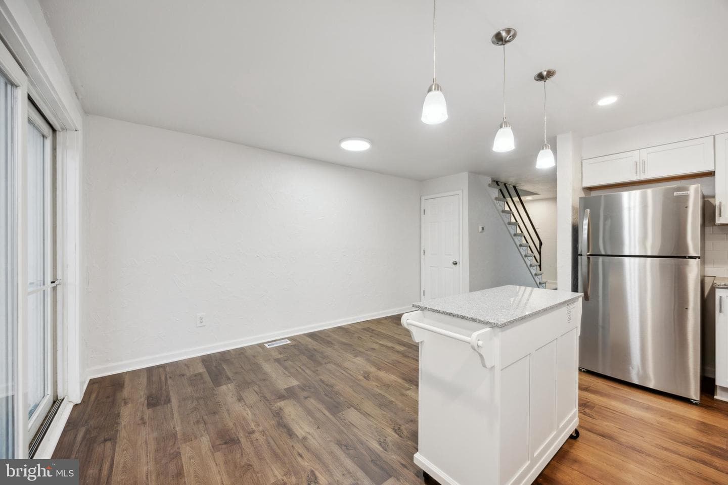 335 Mary Street photo 13
