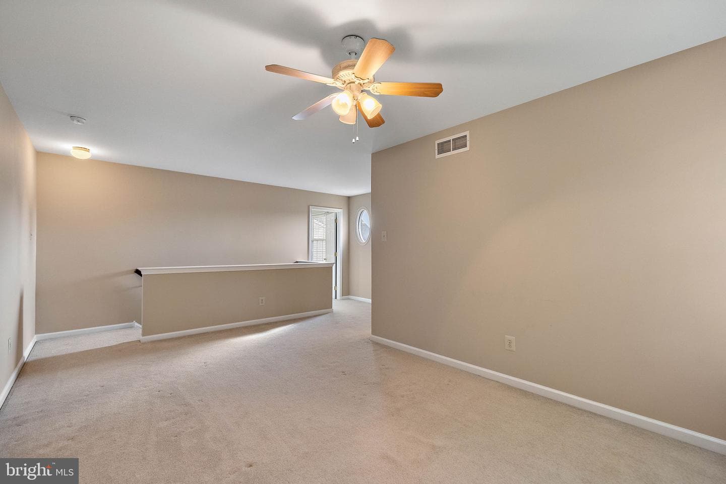 792 W Glenview Drive photo 24