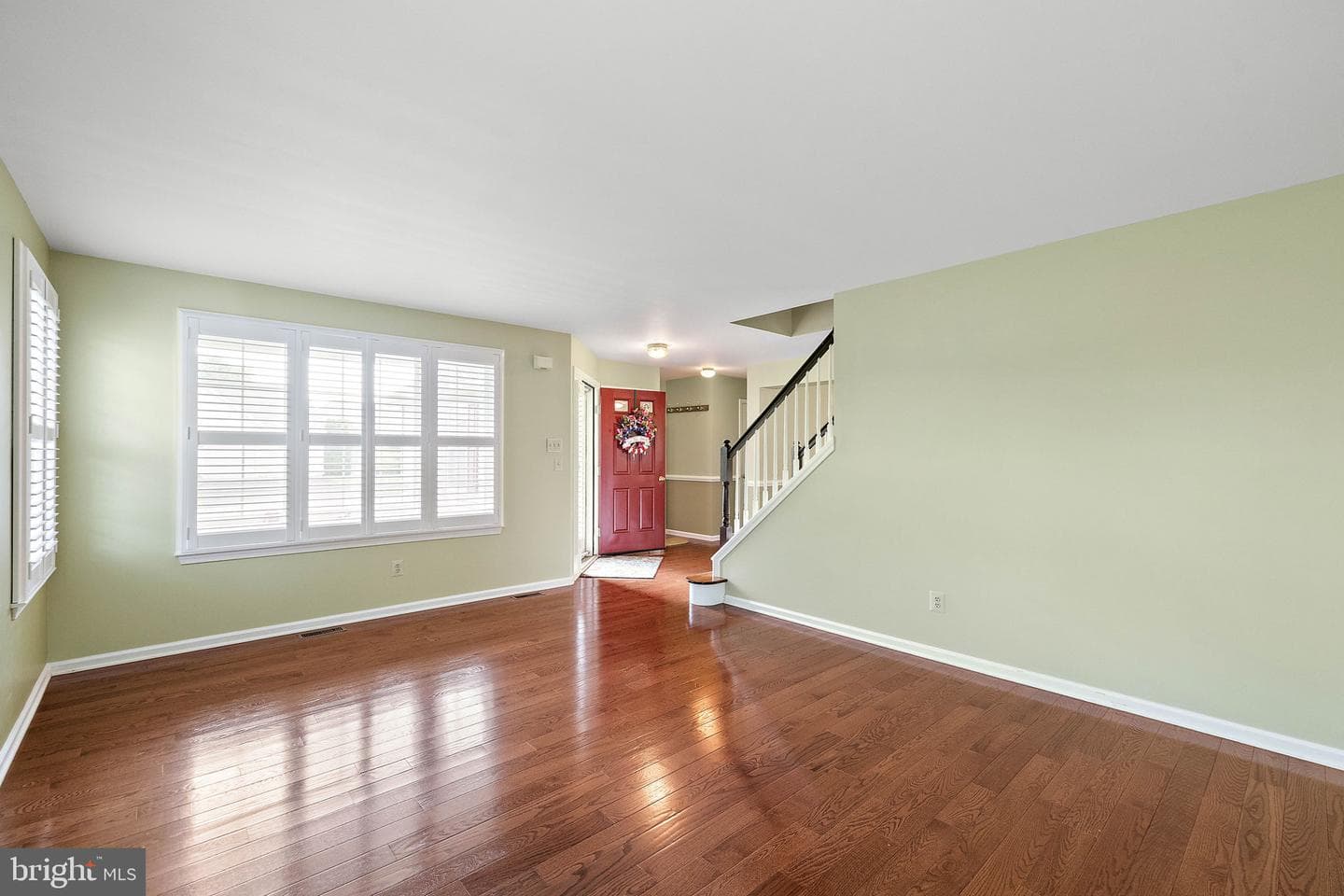 792 W Glenview Drive photo 5