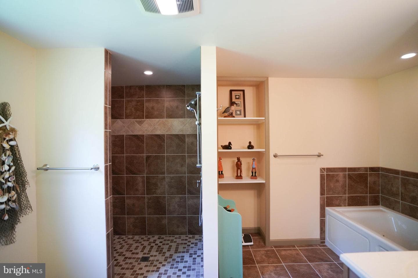 8 Butternut Lane photo 15
