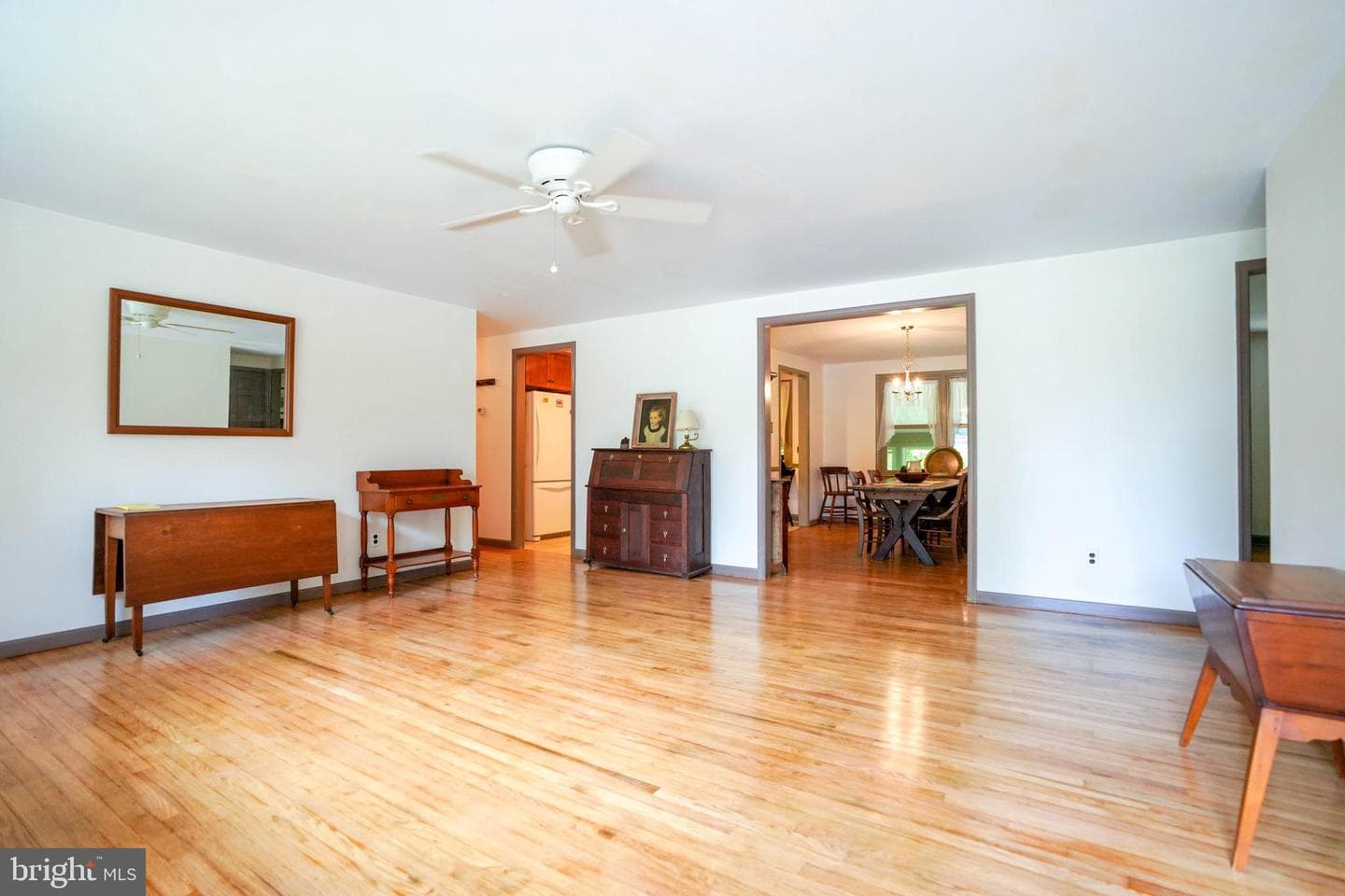 8 Butternut Lane photo 3