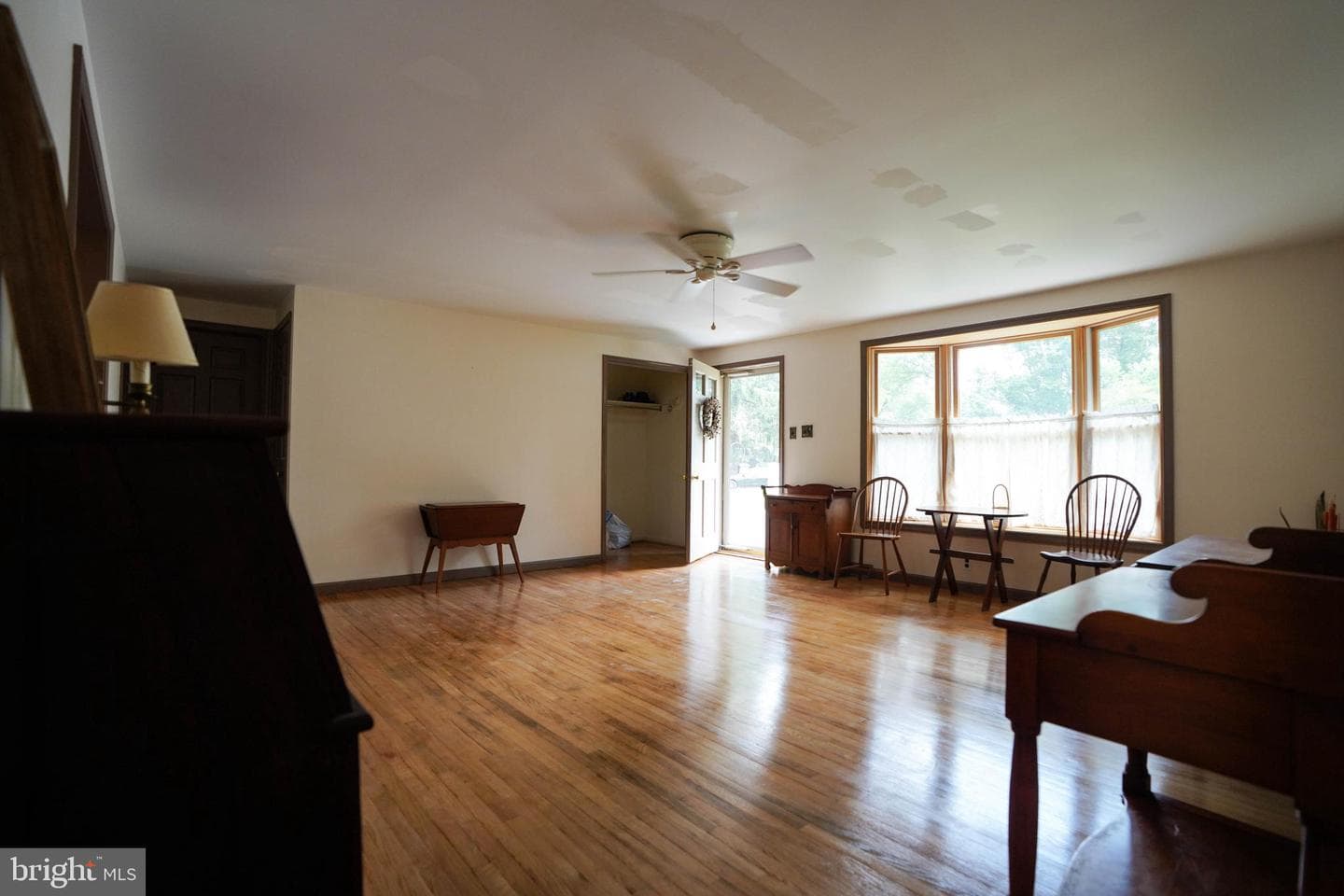 8 Butternut Lane photo 4
