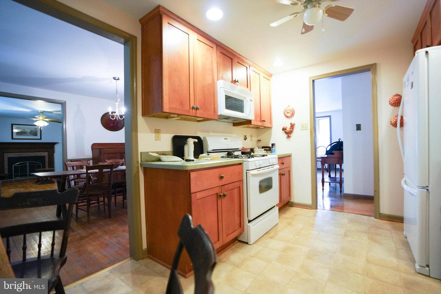 8 Butternut Lane photo 9