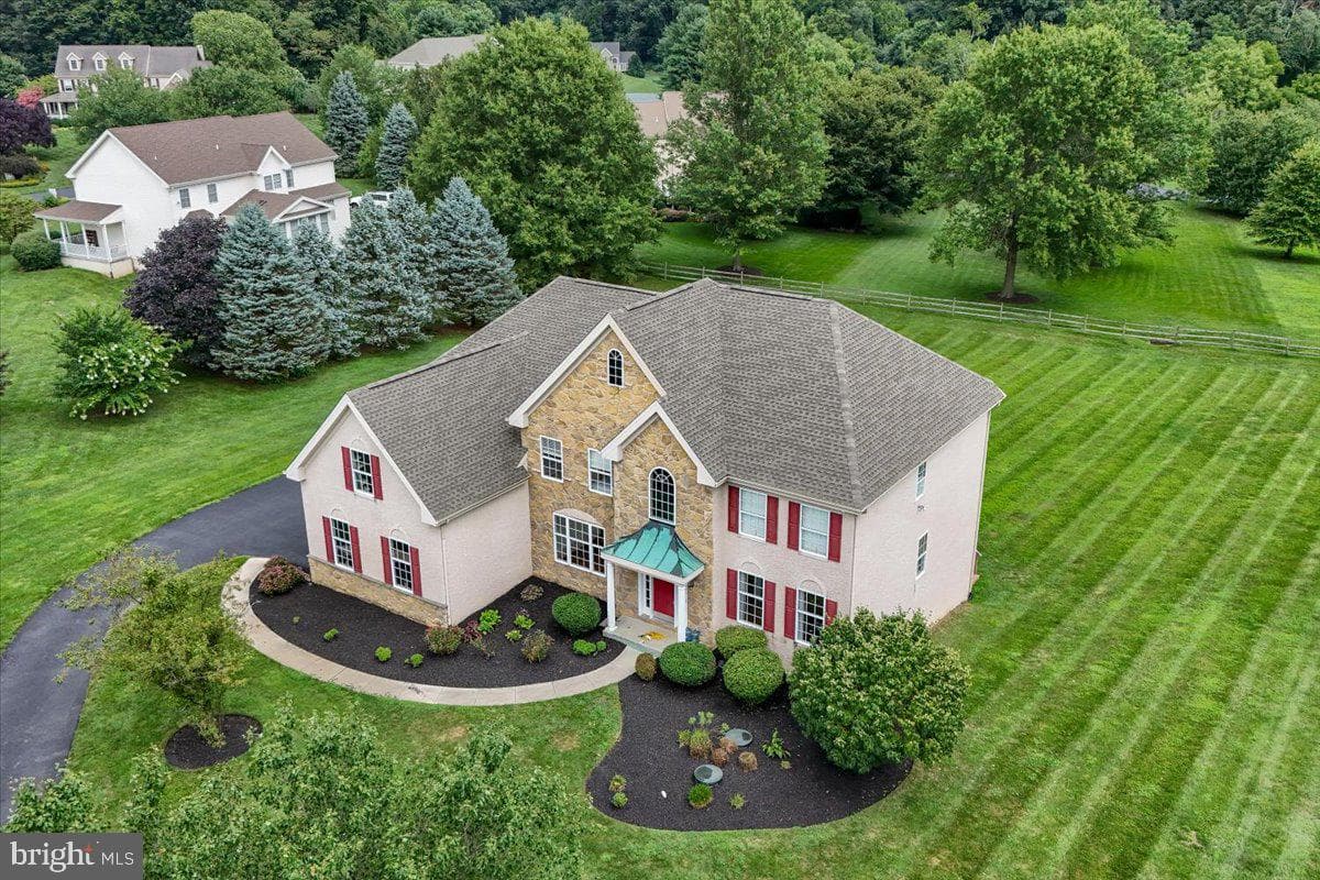 501 Kelleher Drive photo 44
