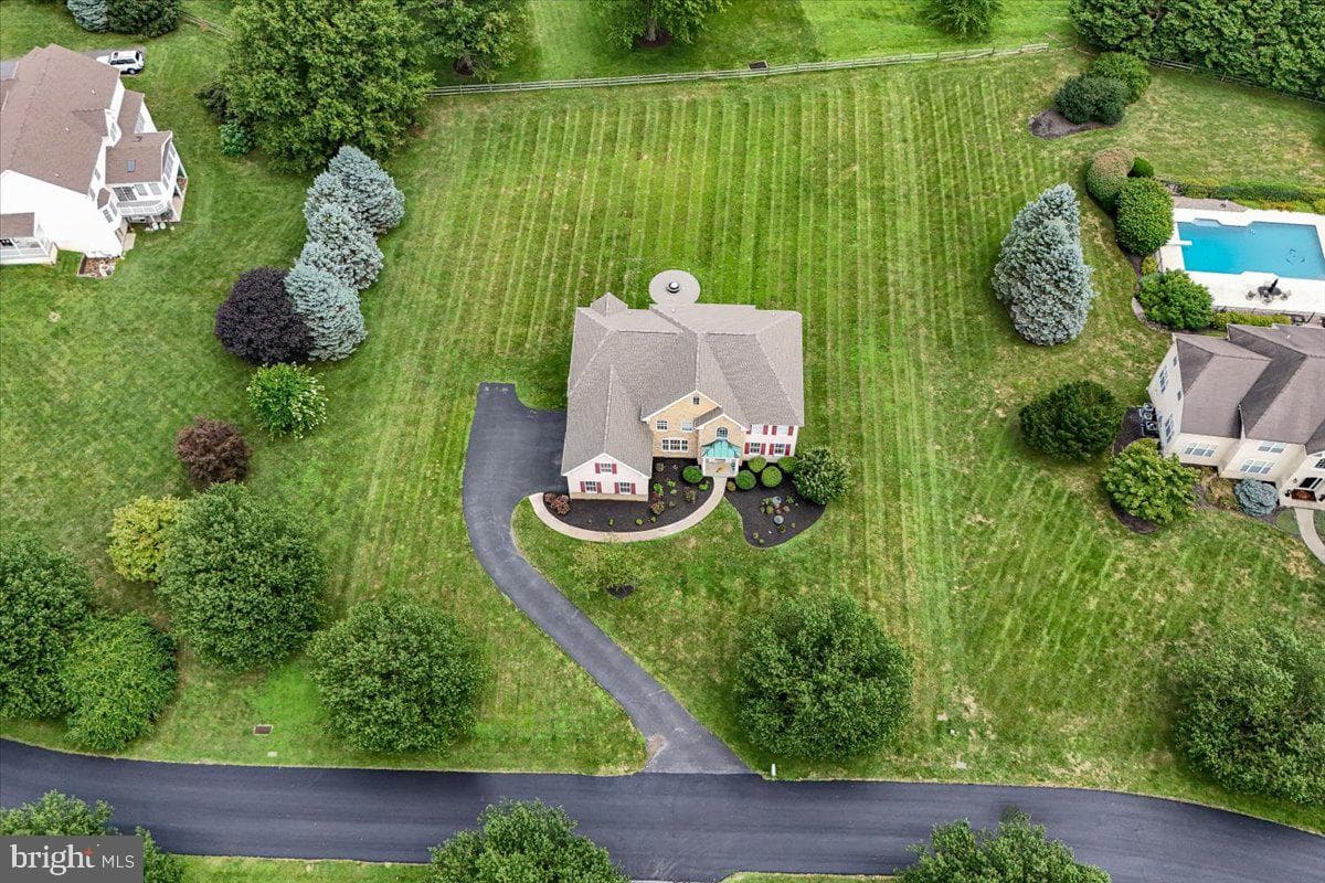 501 Kelleher Drive photo 46