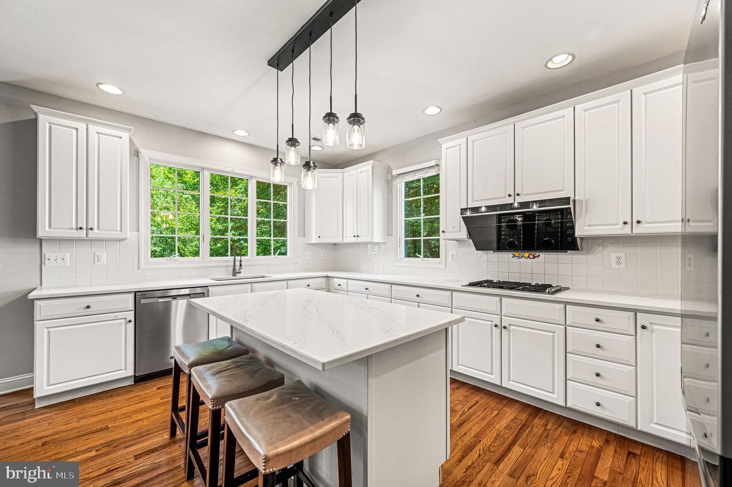 470 Springview Lane photo 8