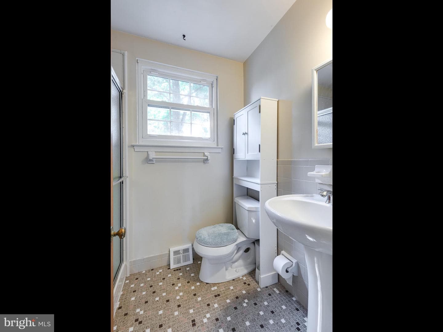 5 Tudor Lane photo 25