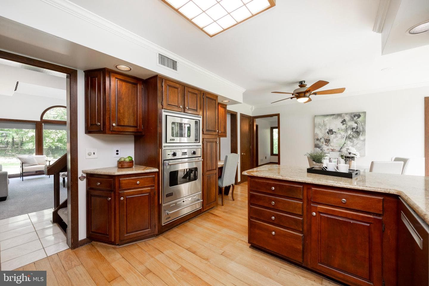 704 N Whitford Road photo 32
