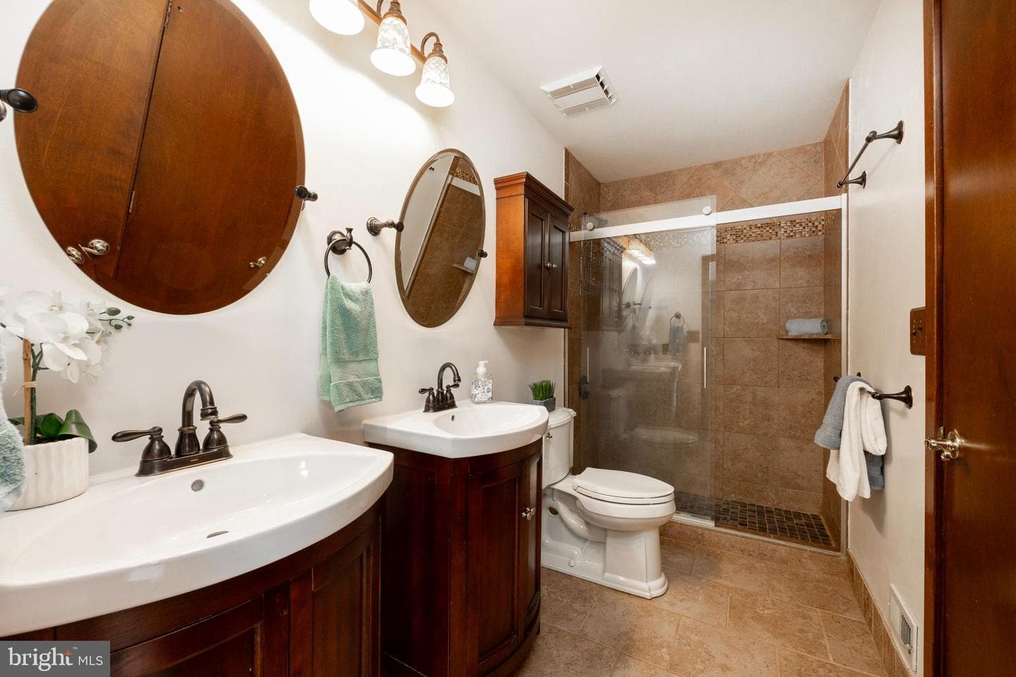 704 N Whitford Road photo 48