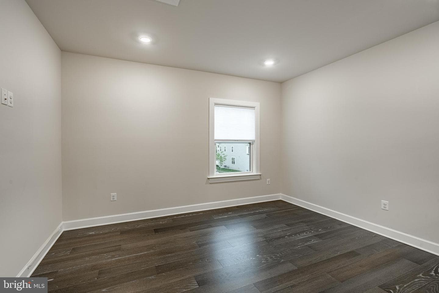 1619 Phillips Drive photo 20