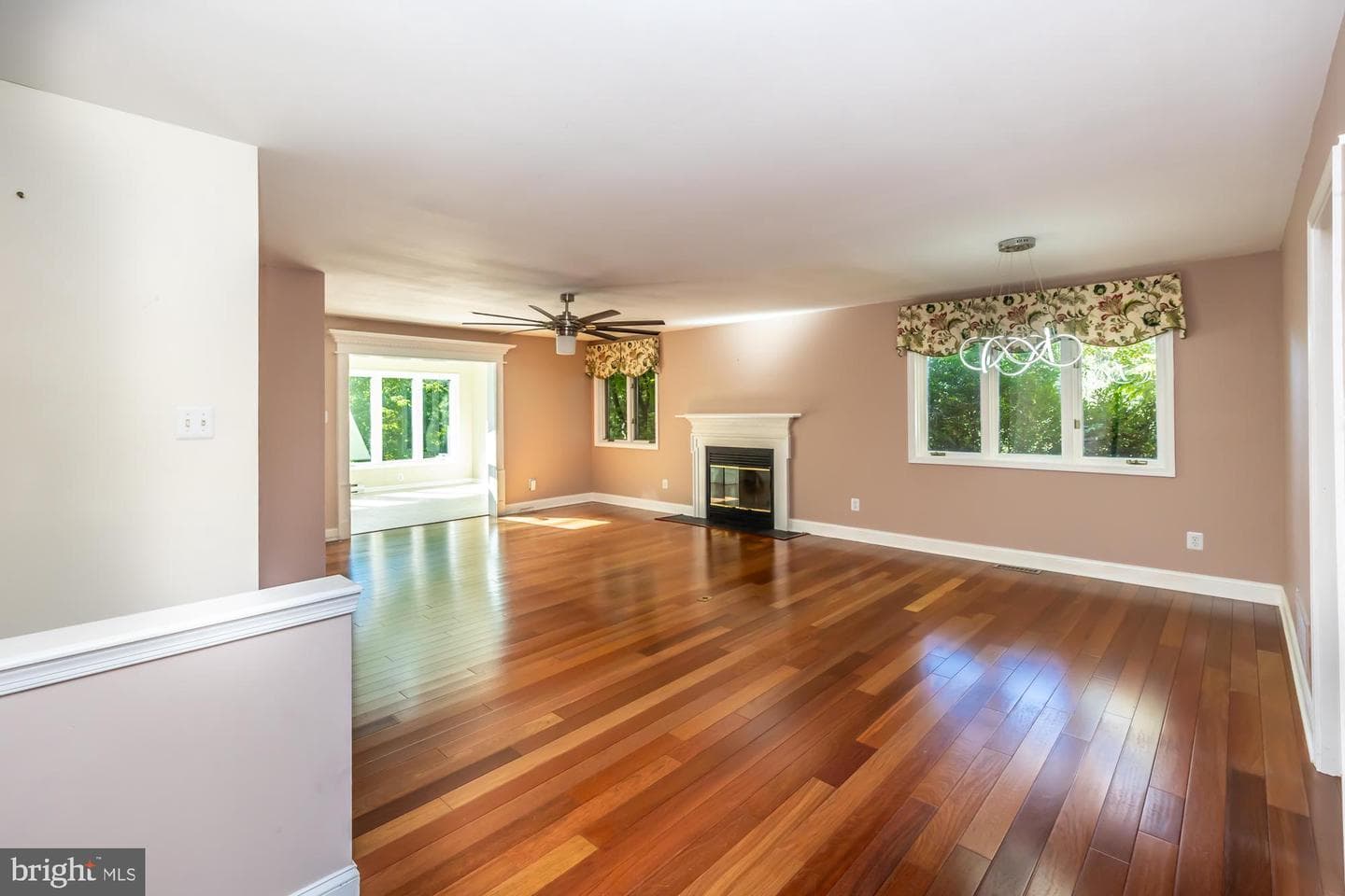 1236 Princeton Lane photo 4