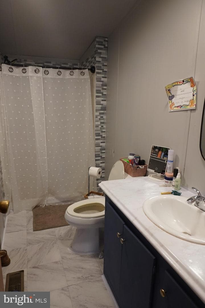 853 Aspen Avenue photo 4