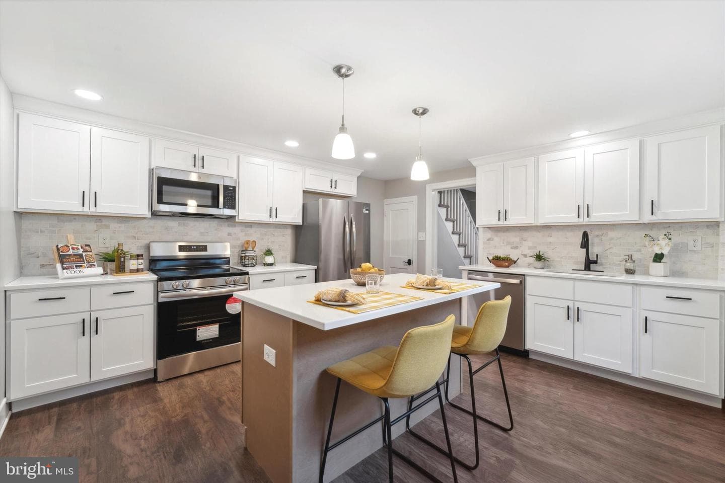 46 Walnut Street photo 6